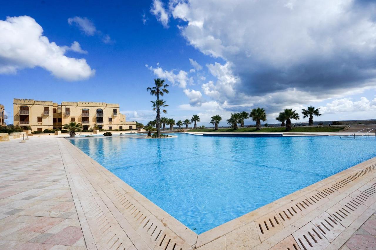 Gee9Teen at Fort Chambray Villa Mgarr Buitenkant foto